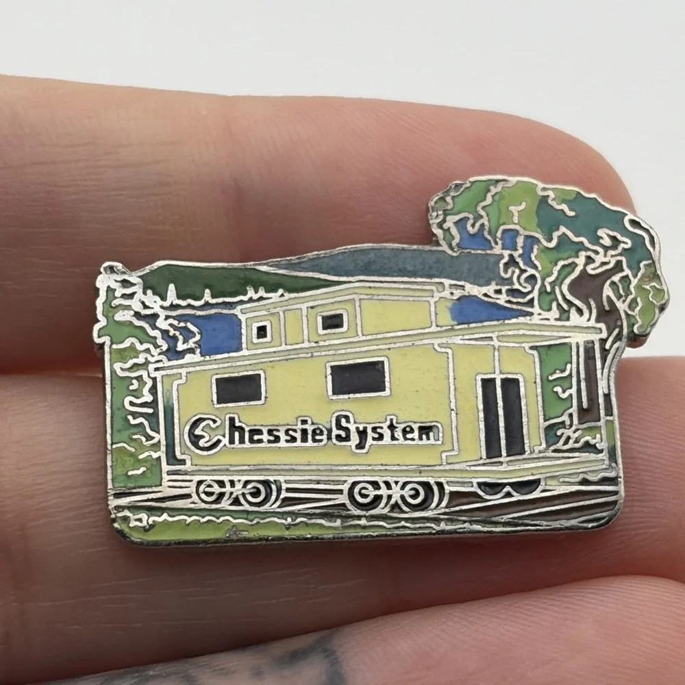 Chessie System Train Chesapeake Ohio Railway Lapel Hat Pin Vintage Railroad